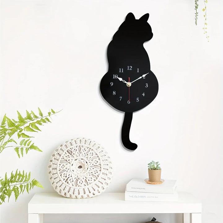 TailSpin - Cat Wagging Tail Wall Clock