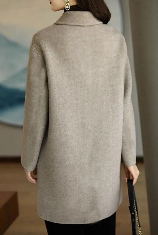 Alana - Elegant Wool Coat