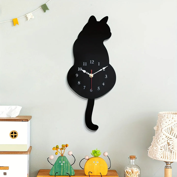 TailSpin - Cat Wagging Tail Wall Clock